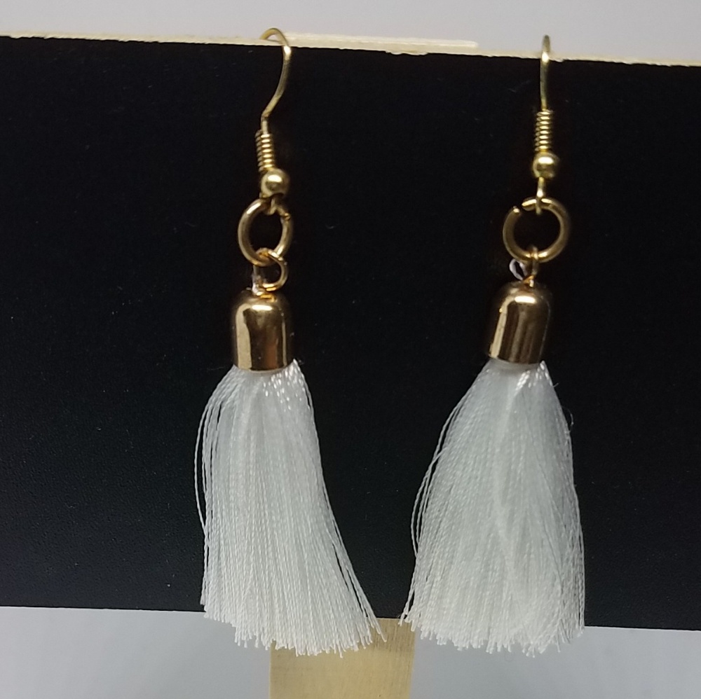 White and gold tassel earrings - NWOT - Handmade - Picture 4 of 4